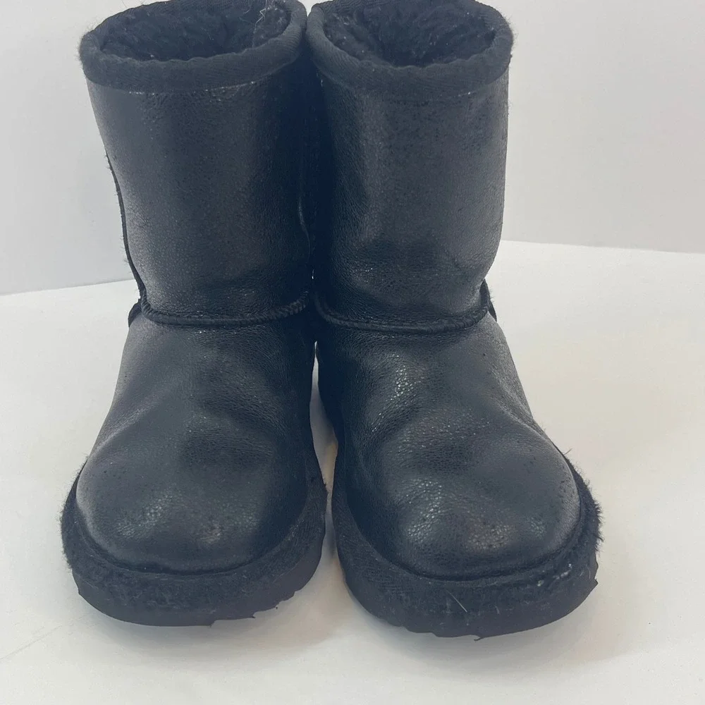 UGG Kids Fairy Sparkle‎ Boots Black Glitter Sheepskin Lined Size 10 Youth